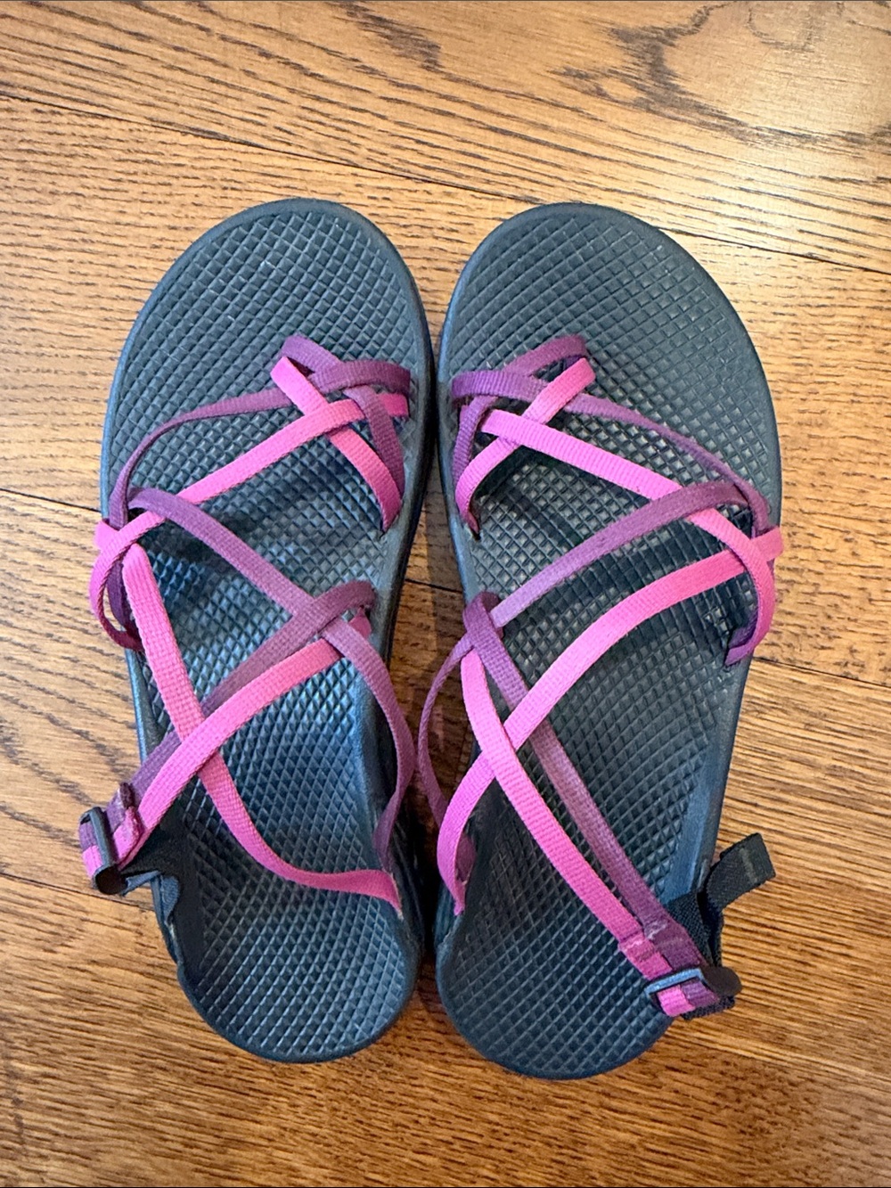 Lightweight Women's Chaco Strappy Sandals - Pink/Purple